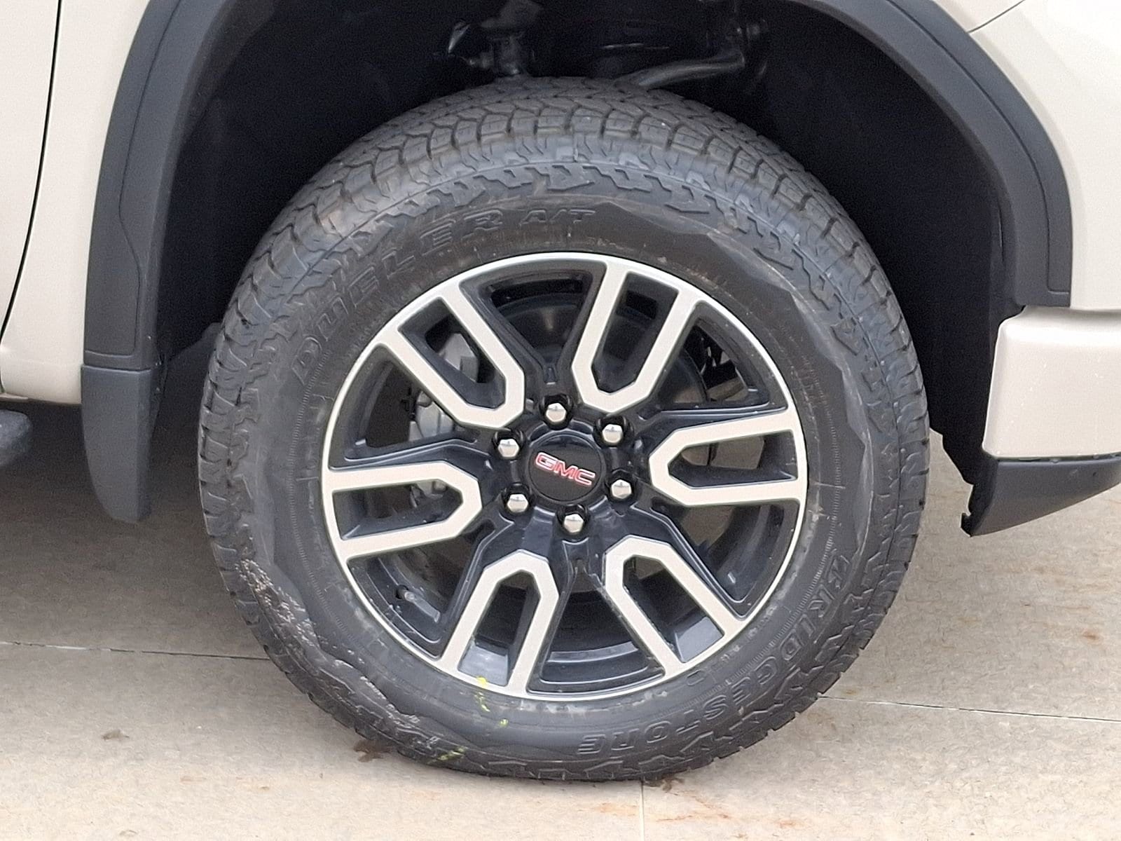 2026 GMC Sierra 1500 AT4 - Photo 8