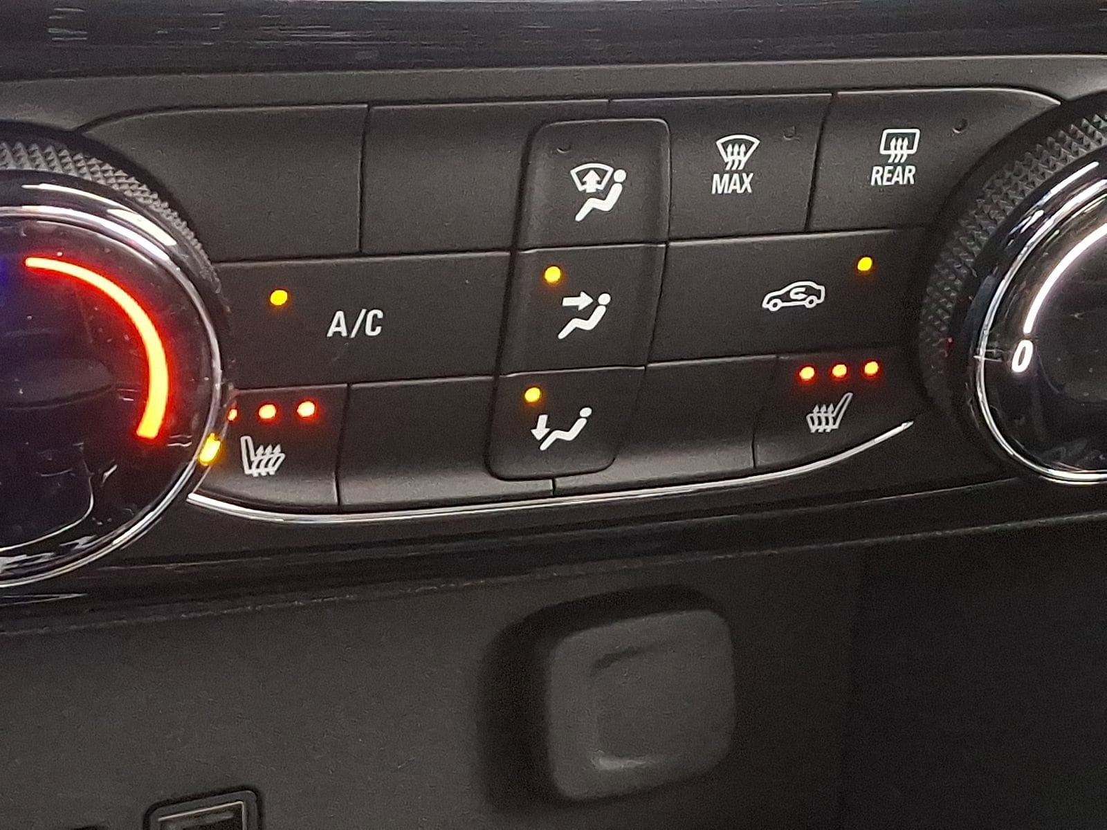 2026 Buick Encore GX Sport Touring - Photo 22