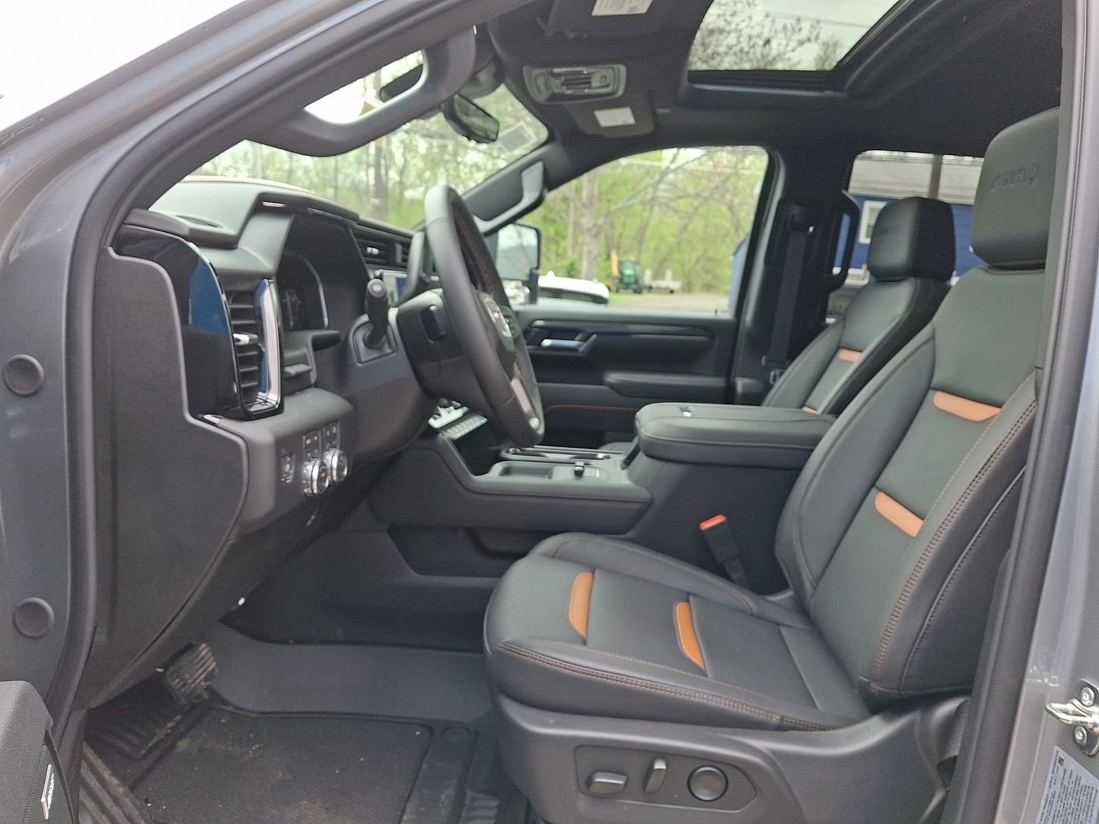 2026 GMC Sierra 2500HD AT4 - Photo 13