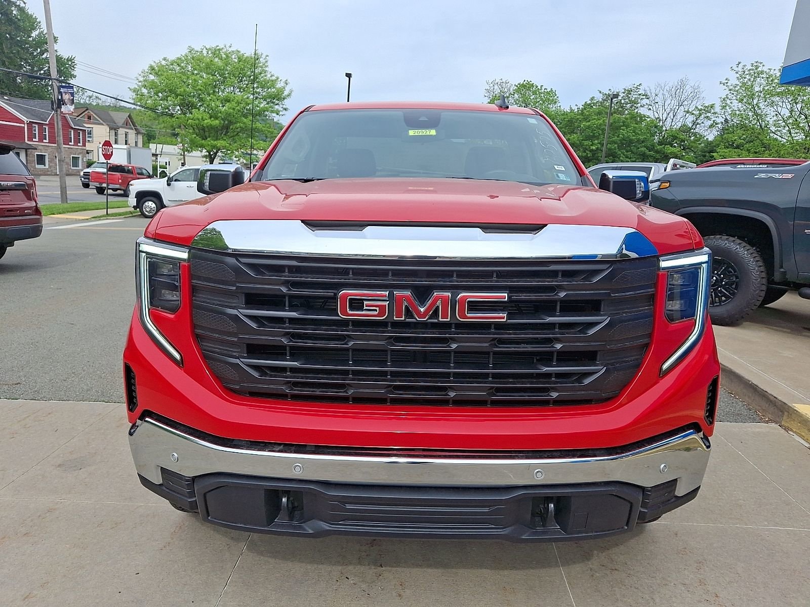 2026 GMC Sierra 1500 Pro - Photo 2