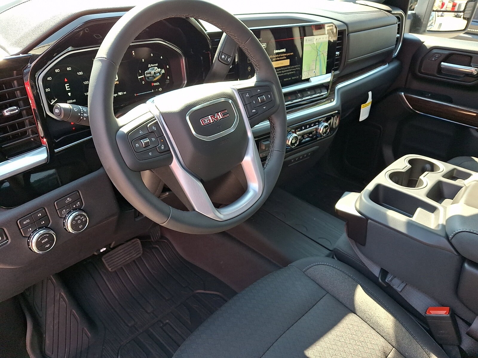 2026 GMC Sierra 3500 Chassis Cab SLE - Photo 10