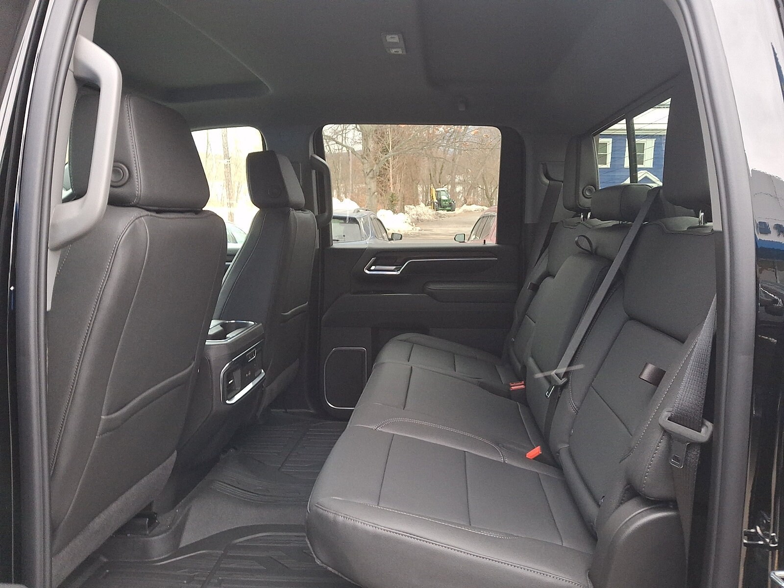 2026 GMC Sierra 2500HD SLT - Photo 10
