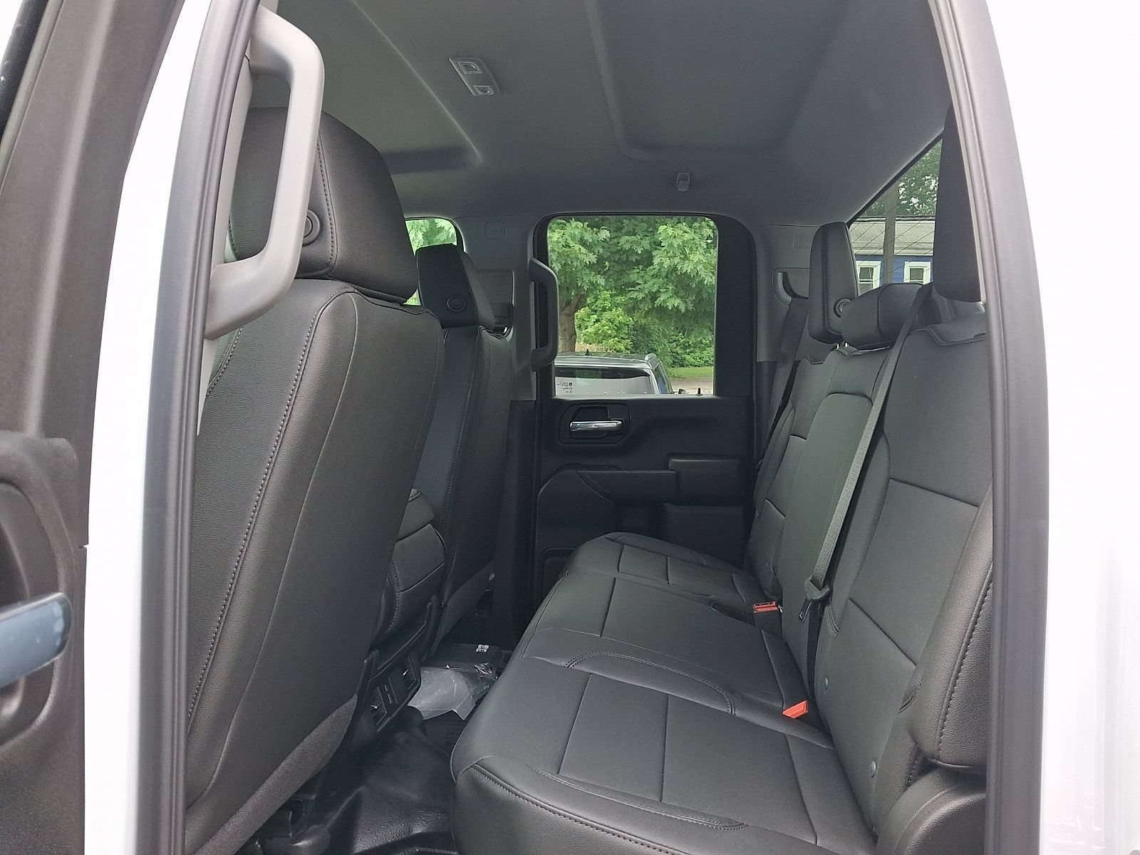 2026 GMC Sierra 3500HD Pro - Photo 10