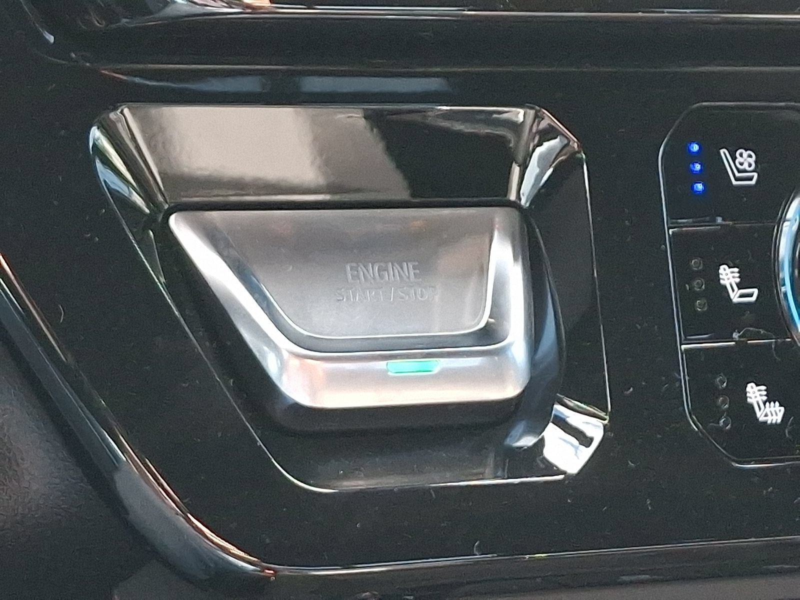 2026 GMC Sierra 2500HD AT4 - Photo 23