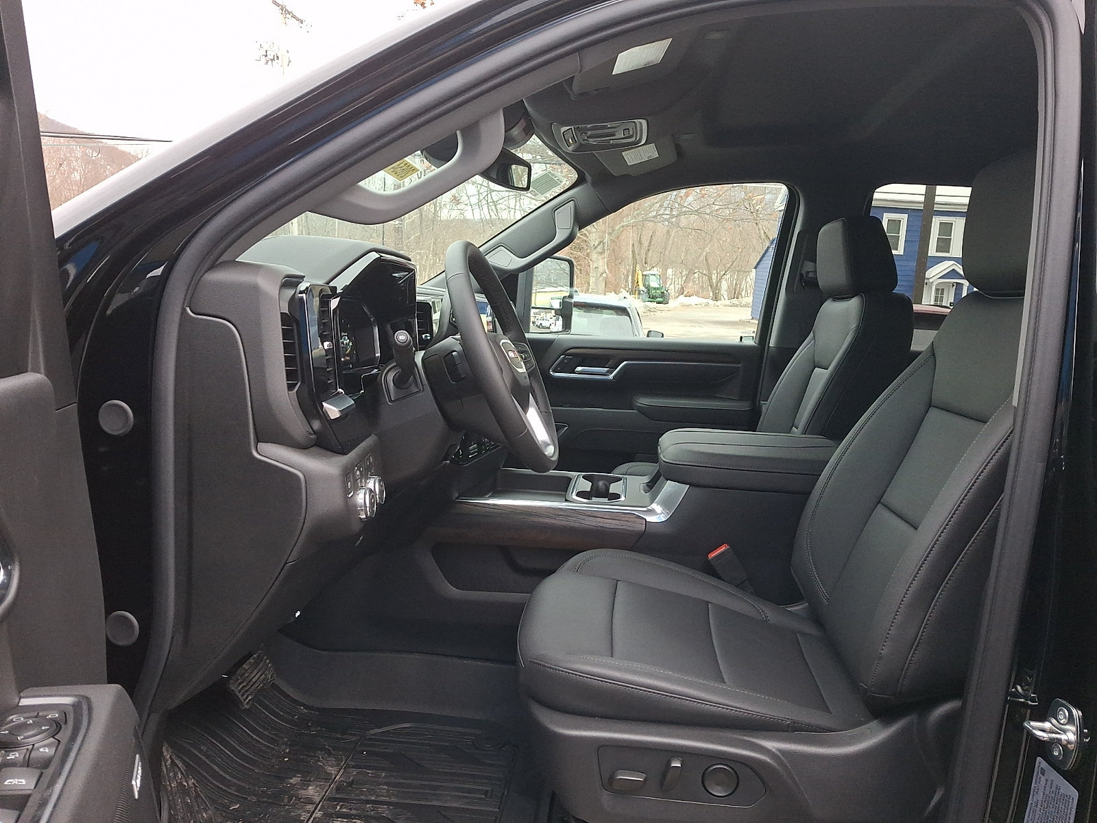 2026 GMC Sierra 2500HD SLT - Photo 13