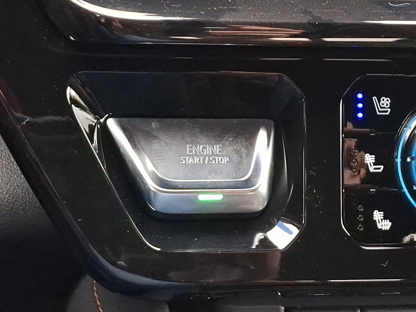 2026 GMC Sierra 1500 AT4 - Photo 23