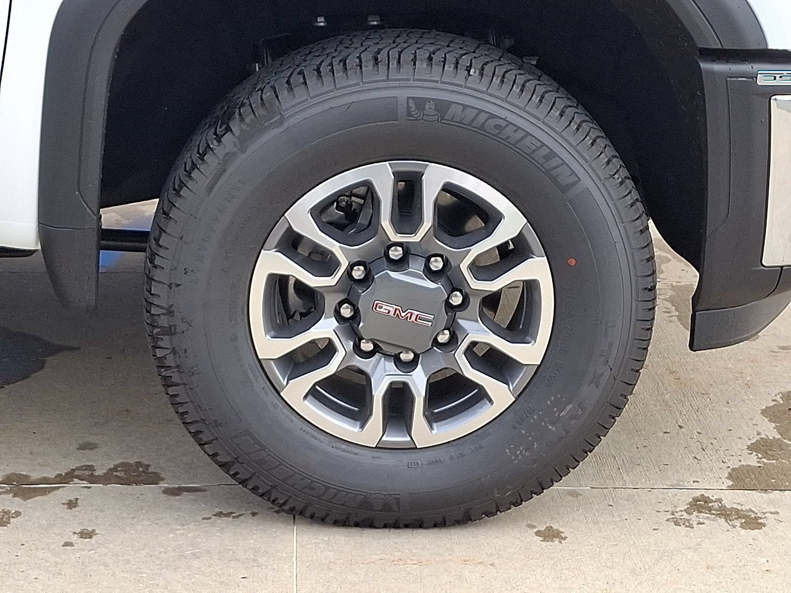 2026 GMC Sierra 3500HD Pro - Photo 8