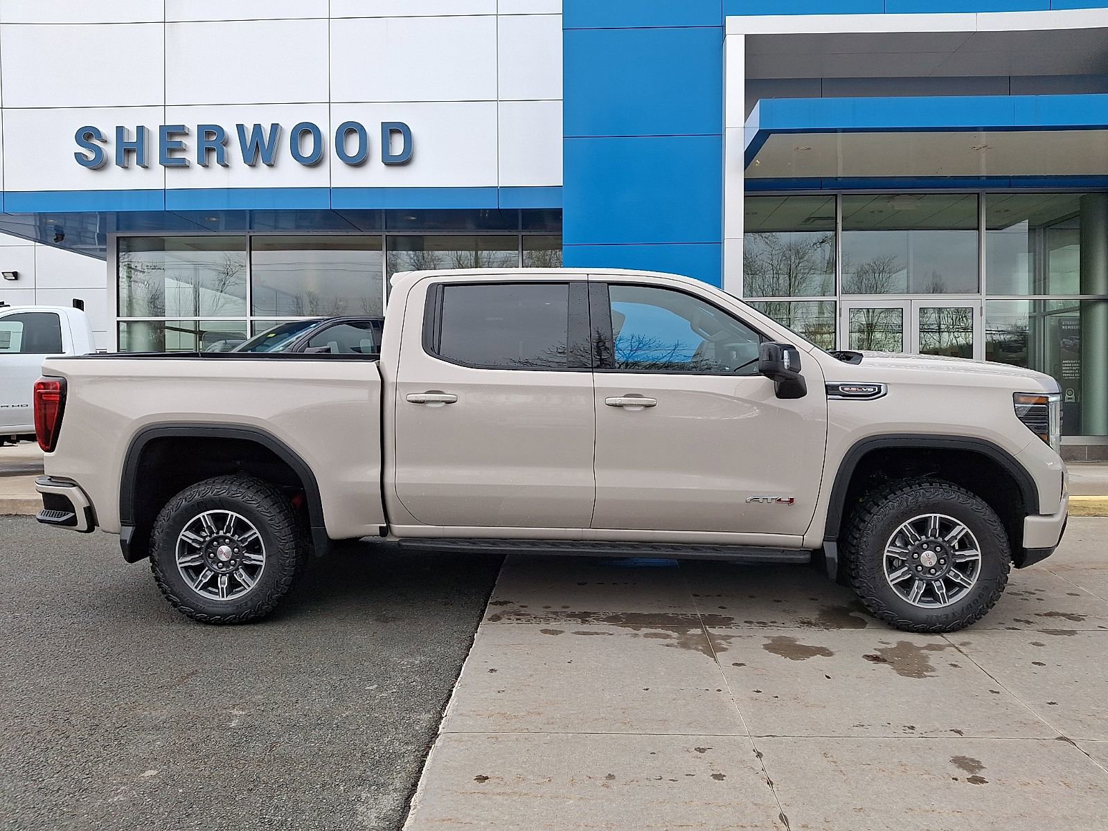 2026 GMC Sierra 1500 AT4 - Photo 7