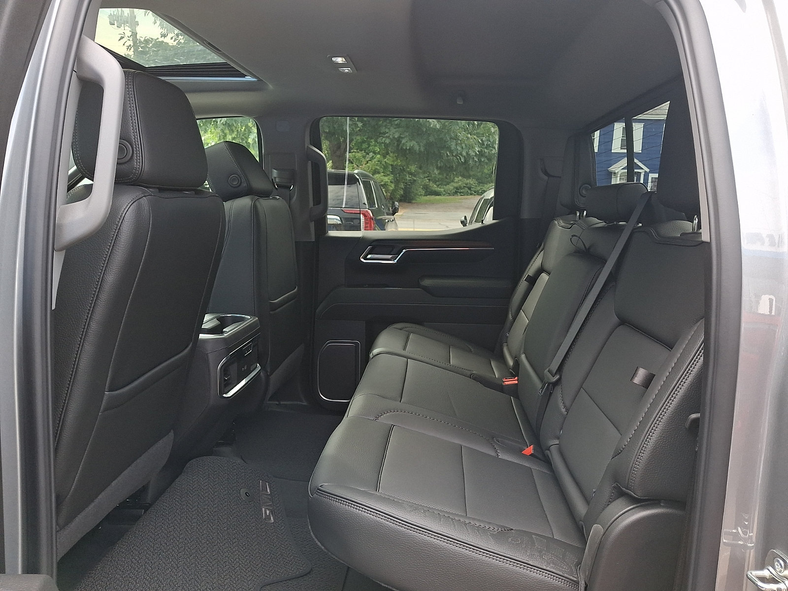 2026 GMC Sierra 1500 Denali - Photo 10