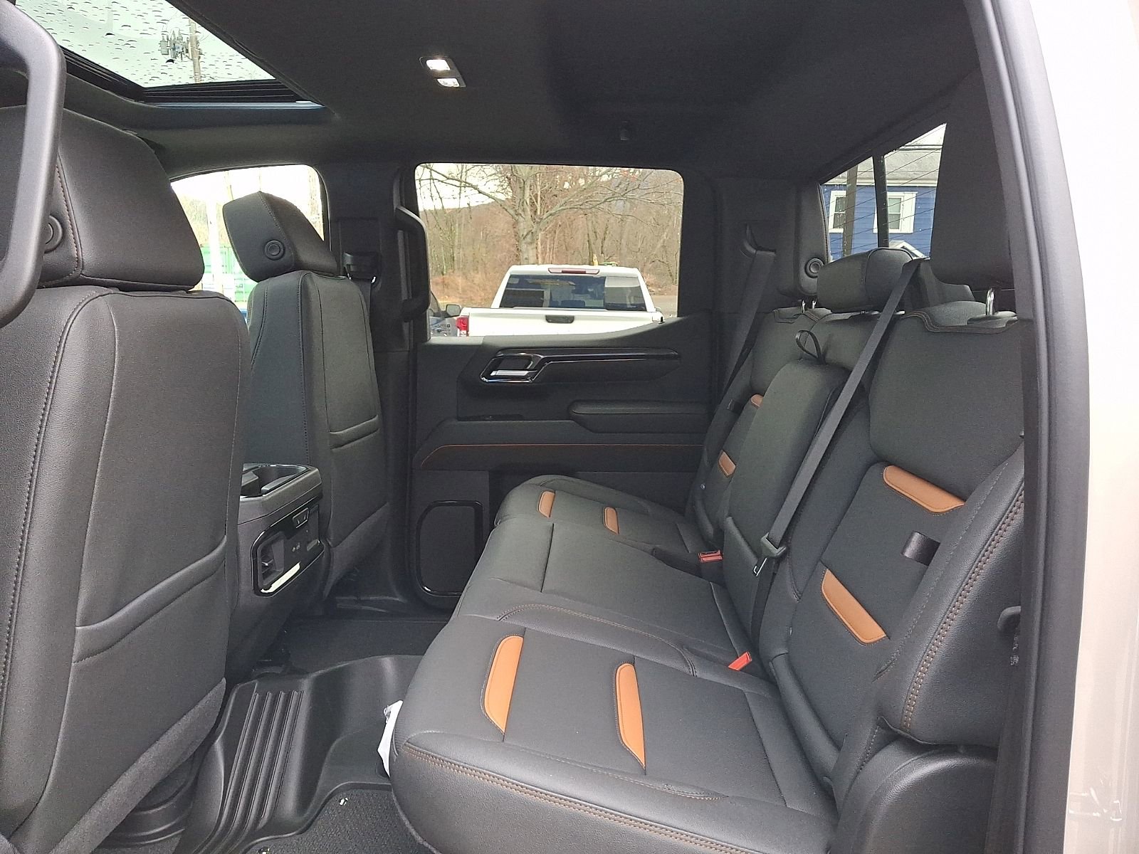 2026 GMC Sierra 1500 AT4 - Photo 10