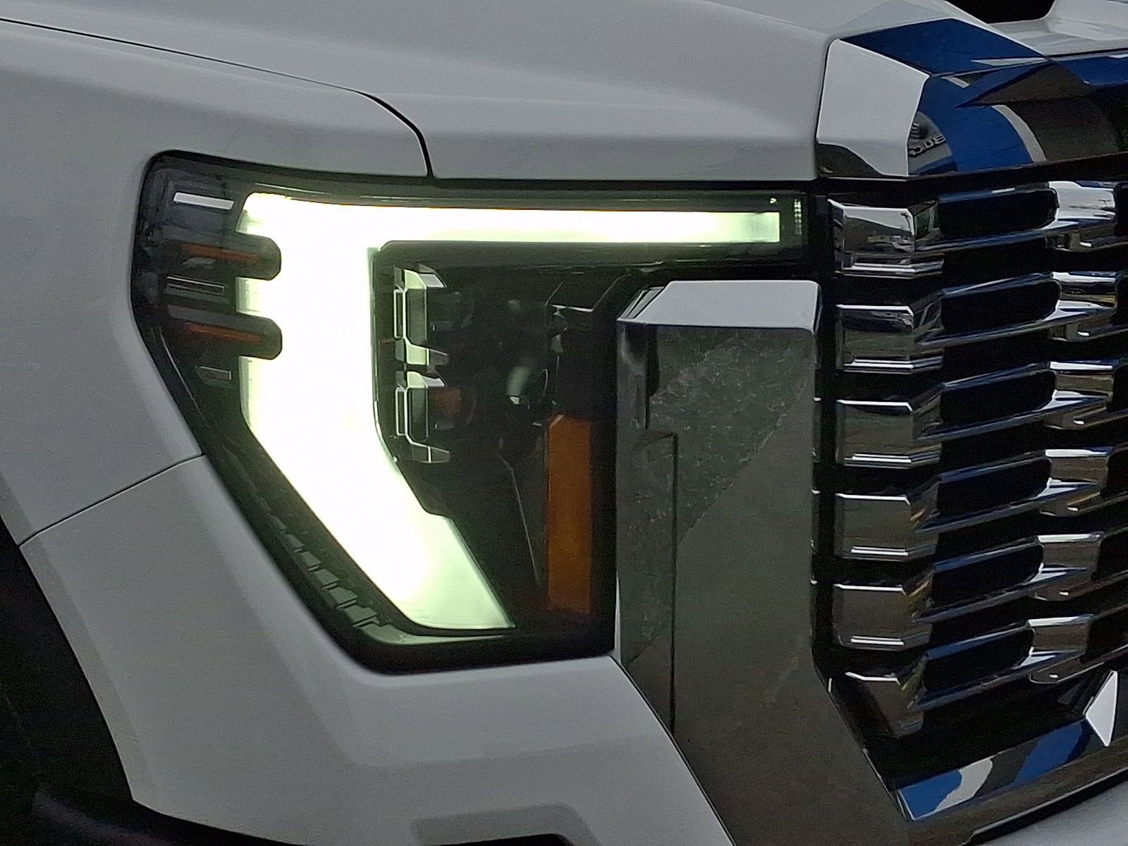 2026 GMC Sierra 2500HD Denali - Photo 9
