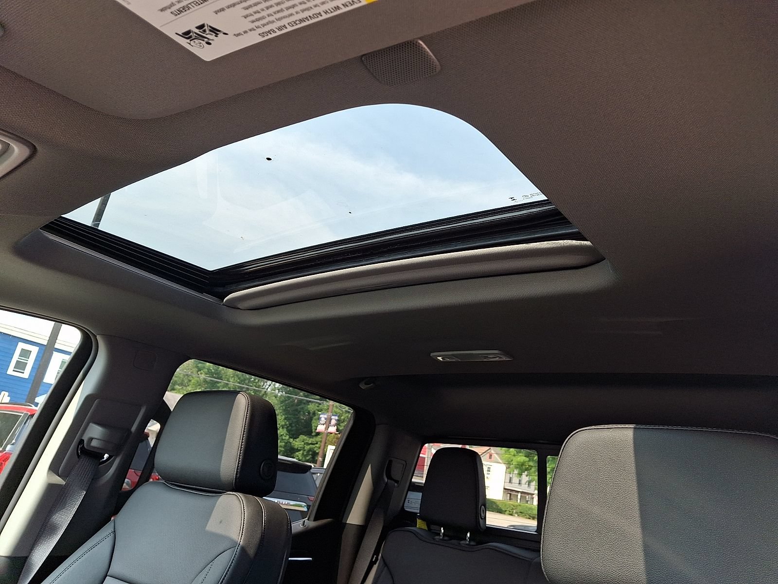 2026 GMC Sierra 1500 SLT - Photo 14