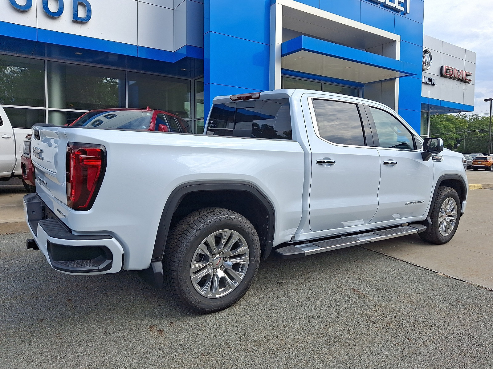 2026 GMC Sierra 1500 Denali - Photo 6