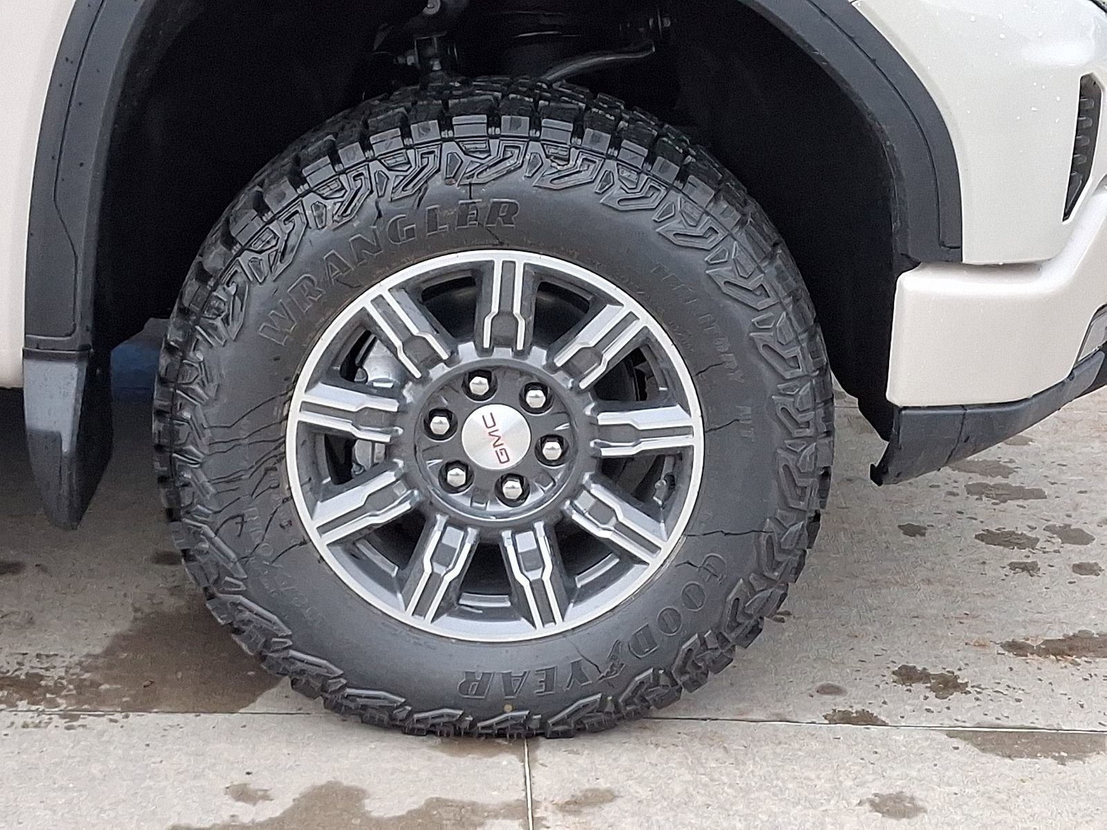 2026 GMC Sierra 1500 AT4 - Photo 8