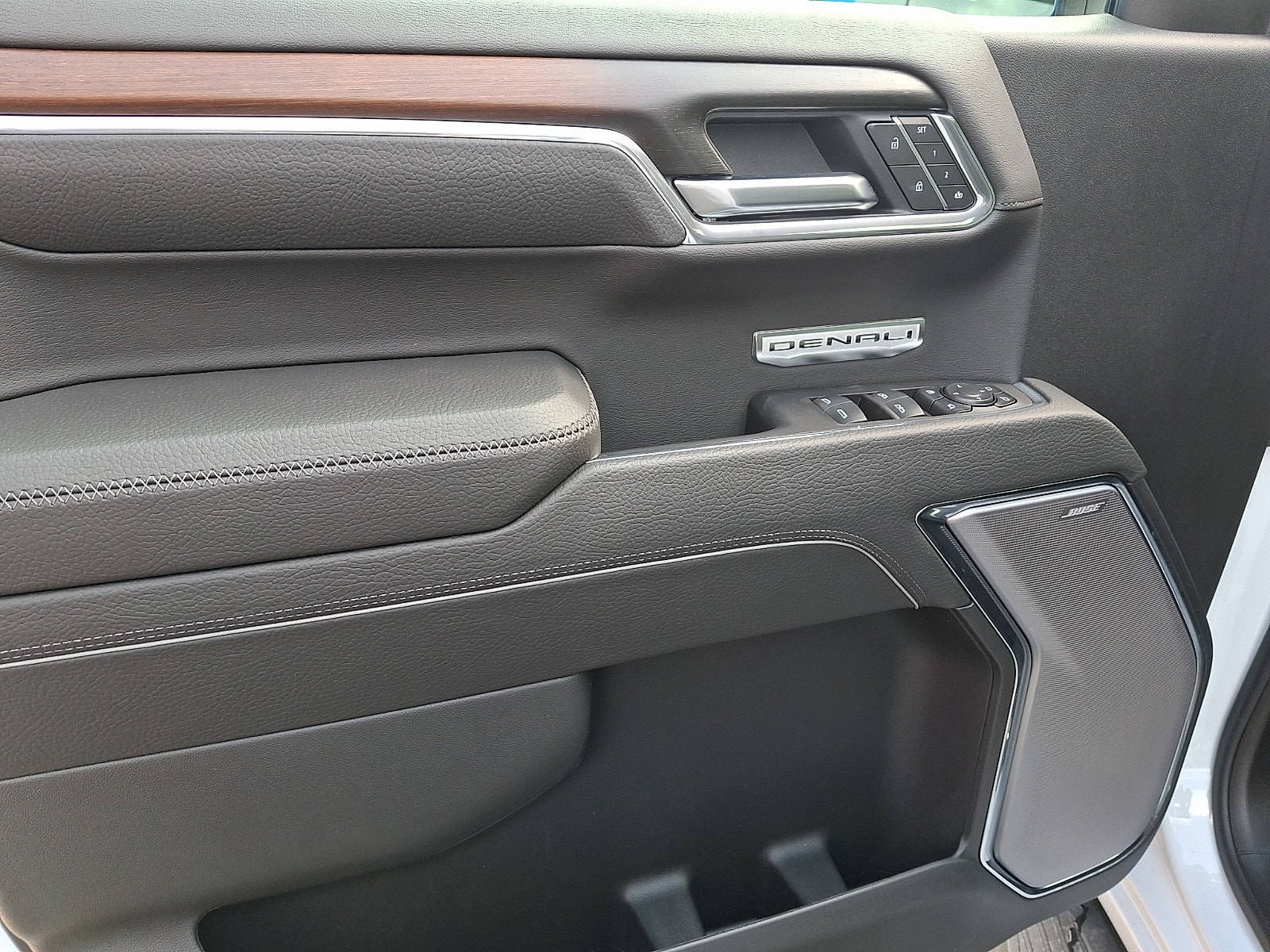 2026 GMC Sierra 1500 Denali - Photo 12