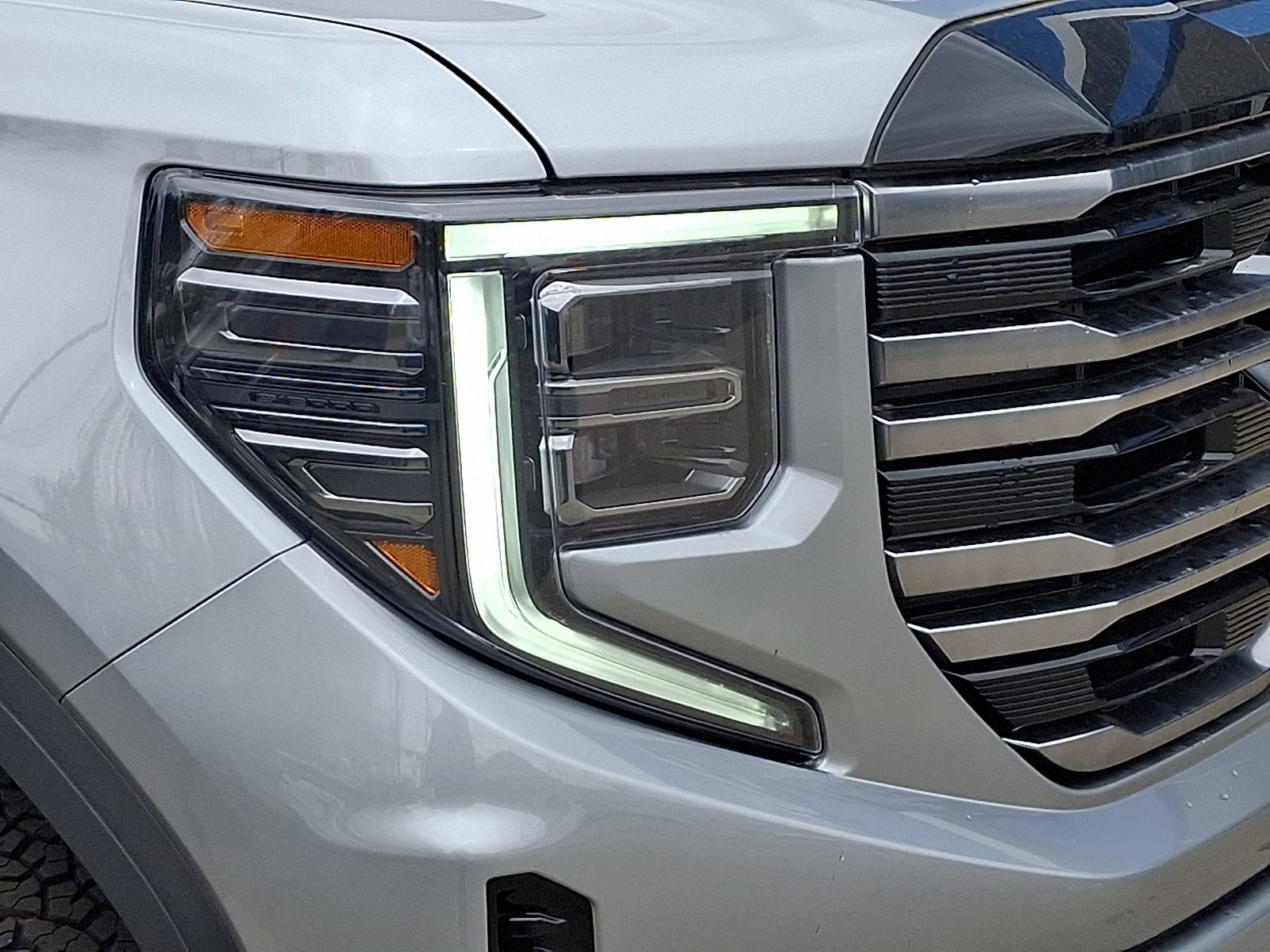 2026 GMC Sierra 1500 AT4 - Photo 9