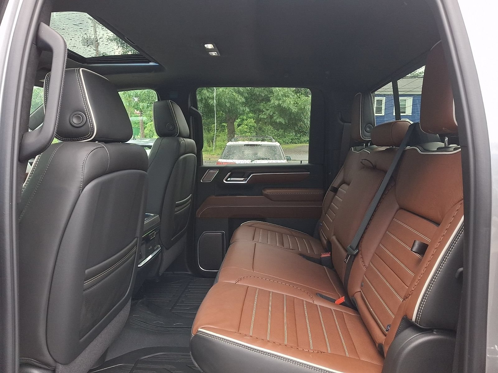 2026 GMC Sierra 3500HD Denali Ultimate - Photo 10