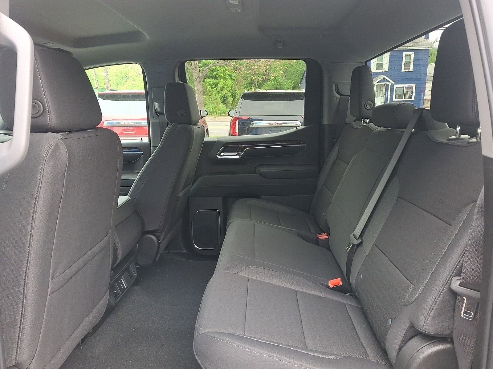 2026 GMC Sierra 1500 SLE - Photo 10