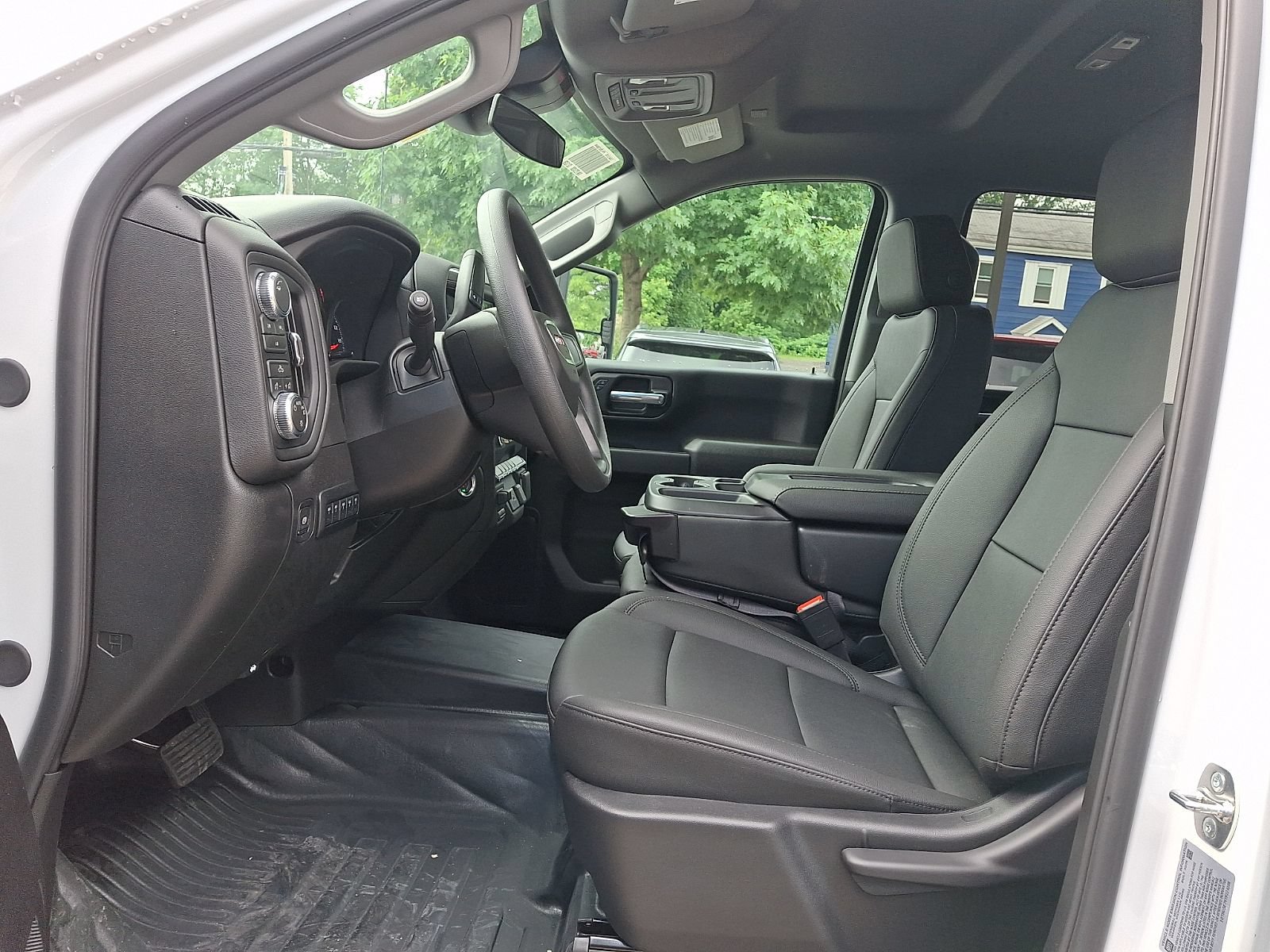 2026 GMC Sierra 3500HD Pro - Photo 13