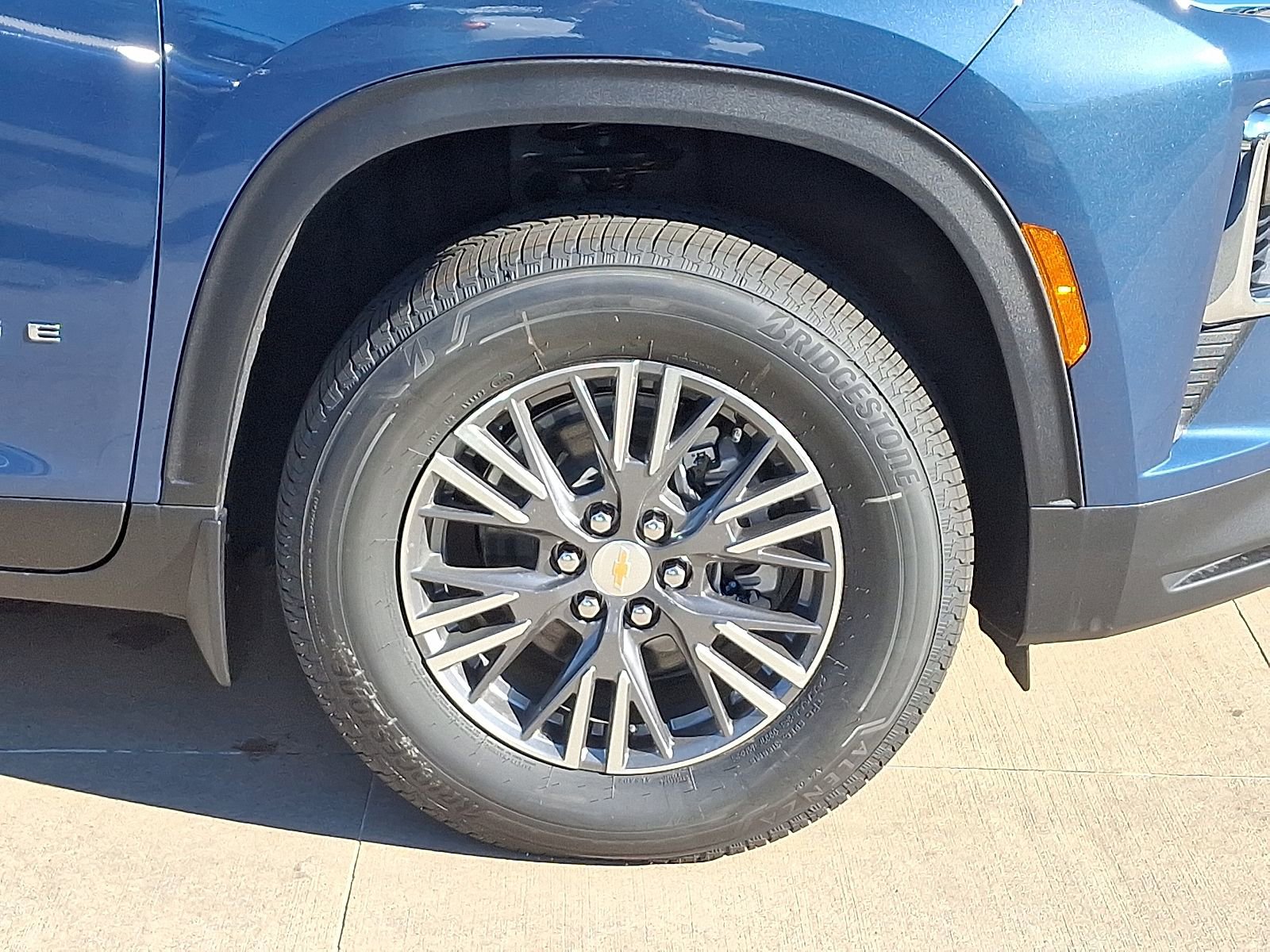 2026 Chevrolet Traverse LT - Photo 8