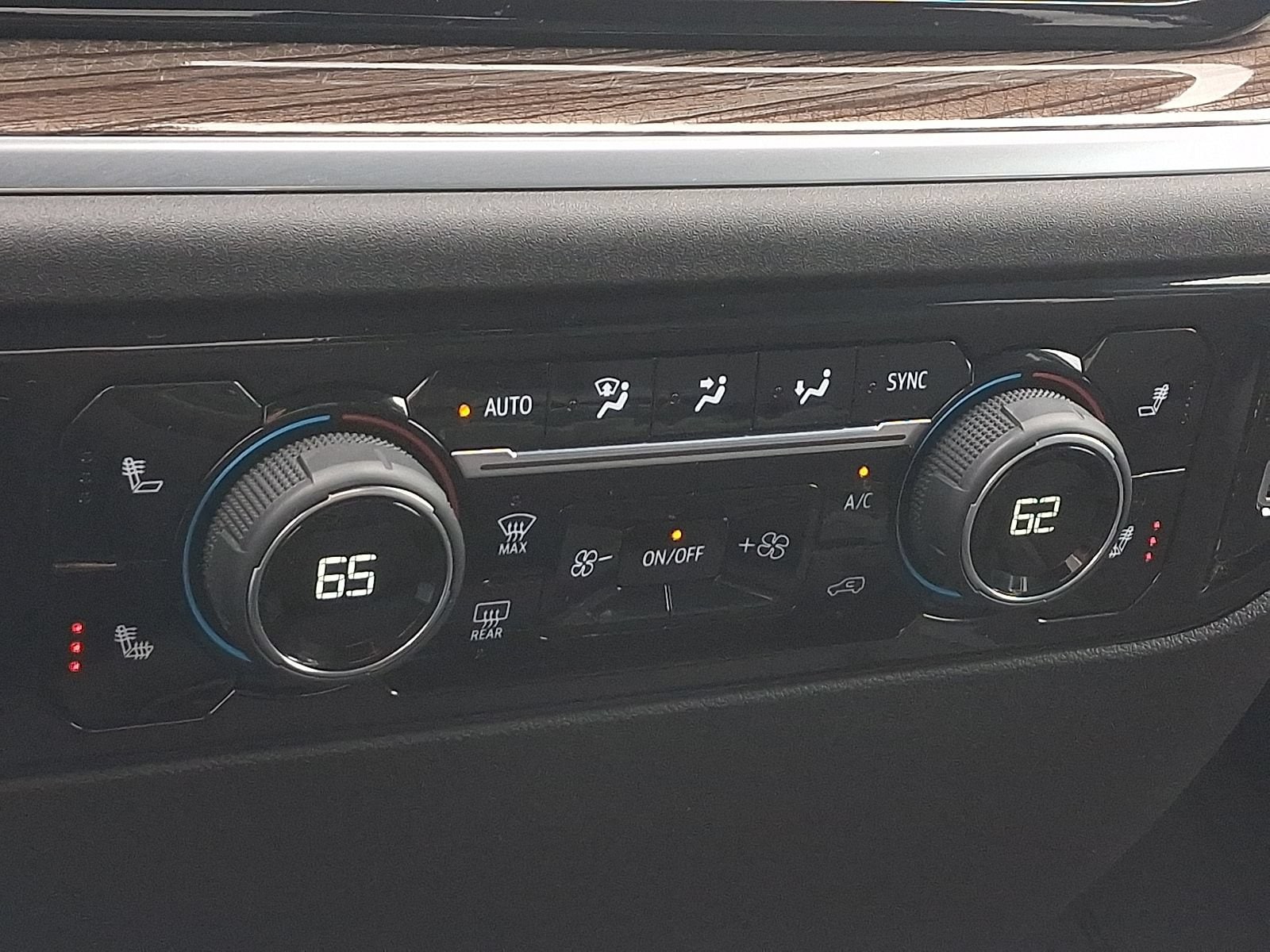 2026 Chevrolet Silverado 1500 LT - Photo 15