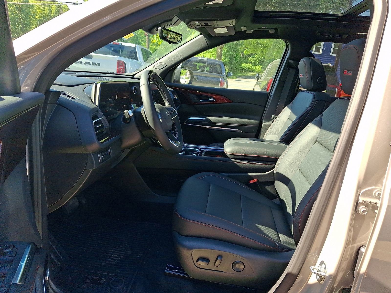 2026 Chevrolet Traverse Z71 - Photo 14