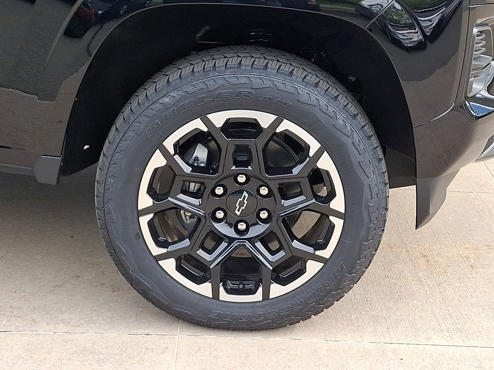 2026 Chevrolet Colorado Z71 - Photo 8