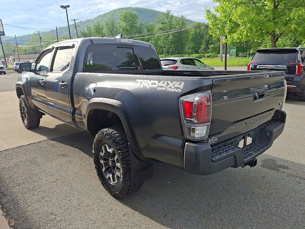 Used 2020 Toyota Tacoma 4WD TRD OFF-Road Crew Cab Pickup