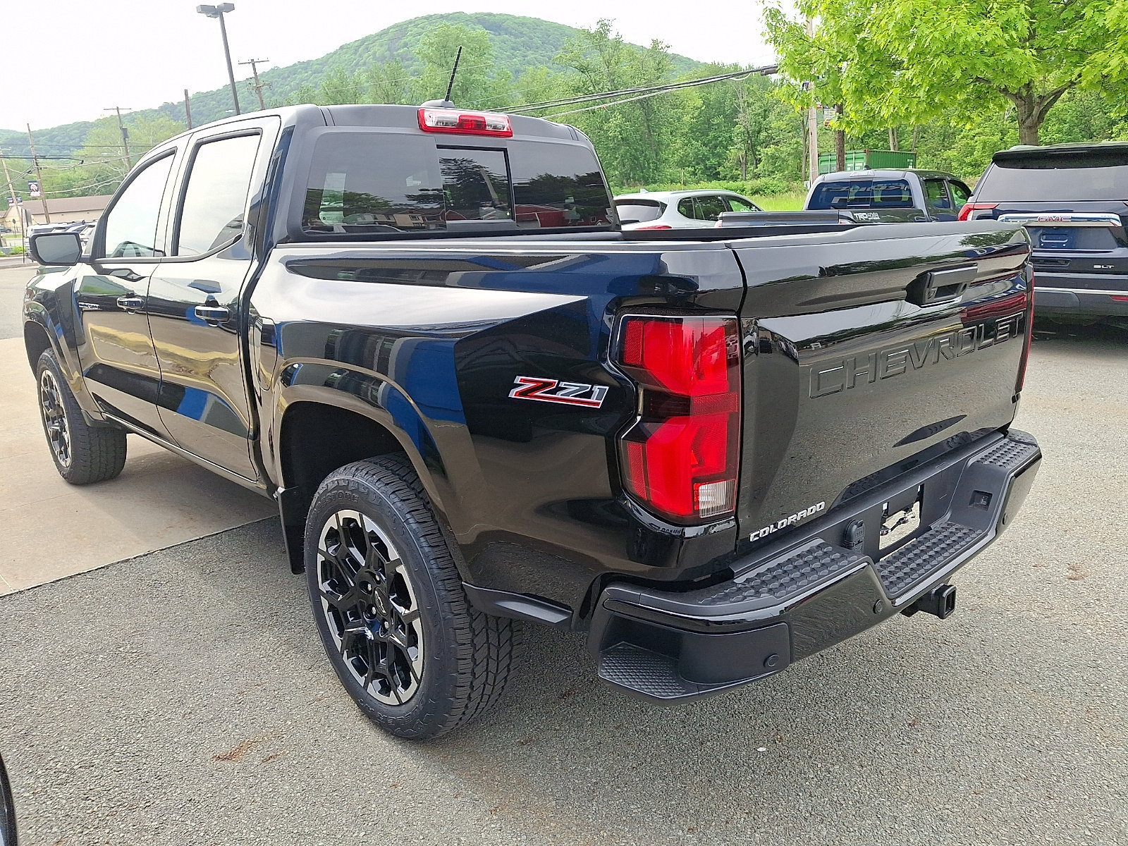 2026 Chevrolet Colorado Z71 - Photo 4