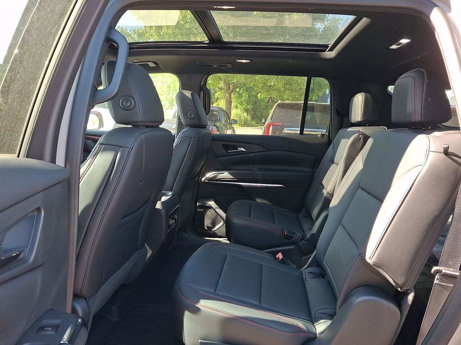 2026 Chevrolet Traverse Z71 - Photo 11