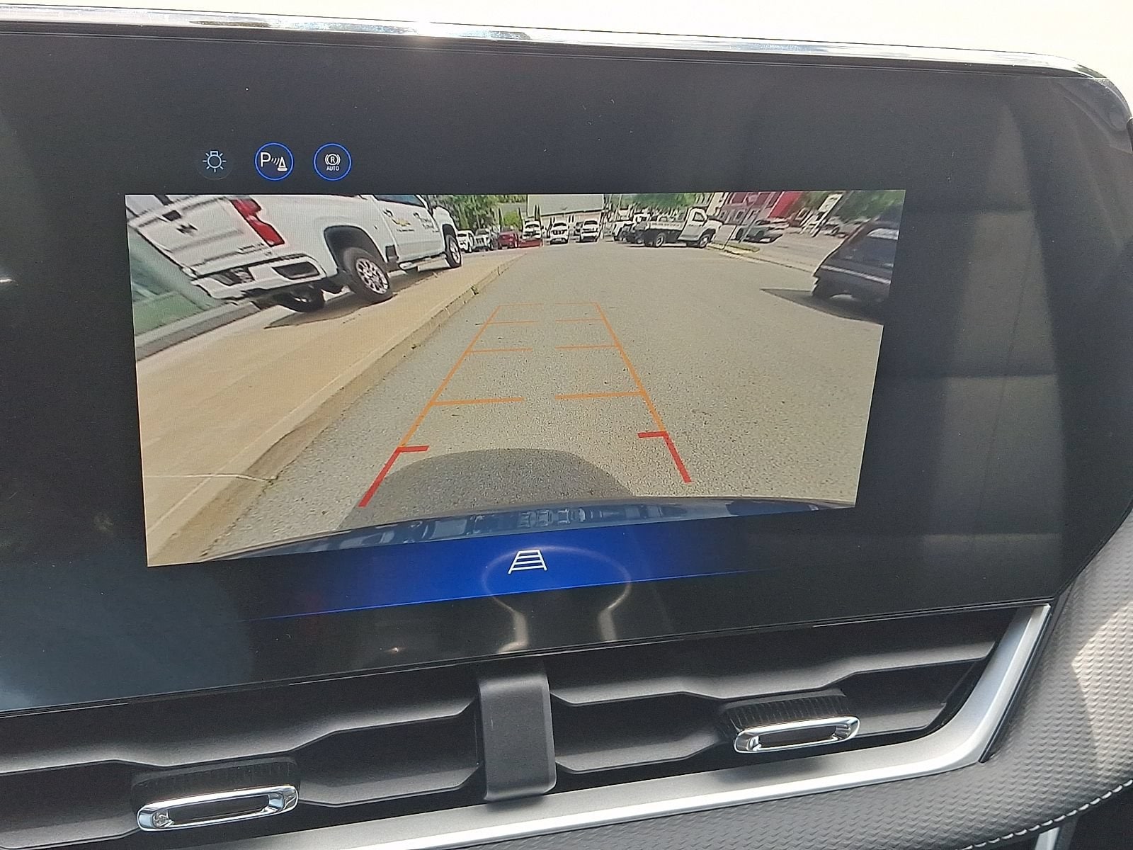 2027 Chevrolet Equinox LT - Photo 18