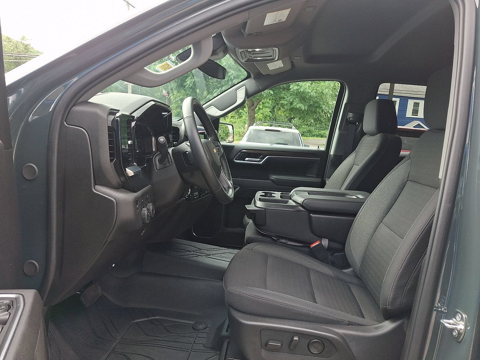 2026 Chevrolet Silverado 1500 LT - Photo 13