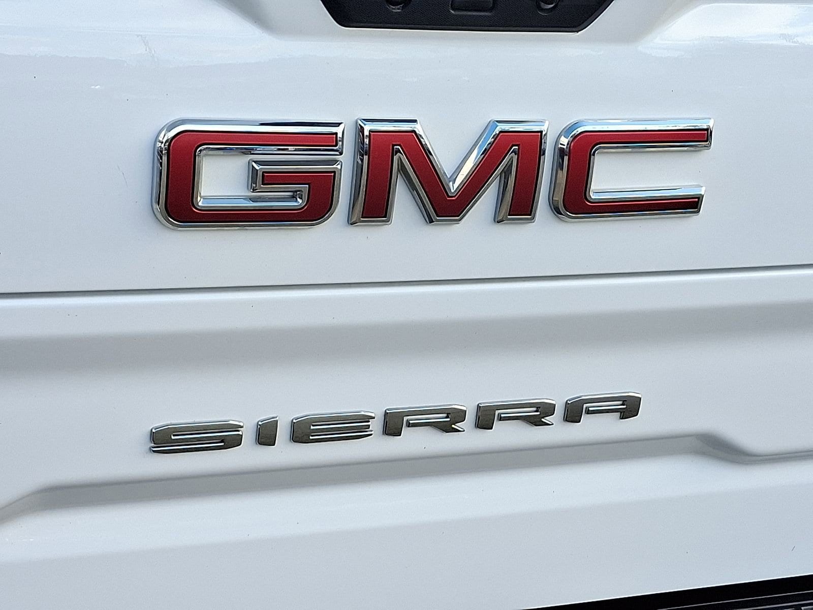 2023 GMC Sierra 1500 SLT - Photo 30