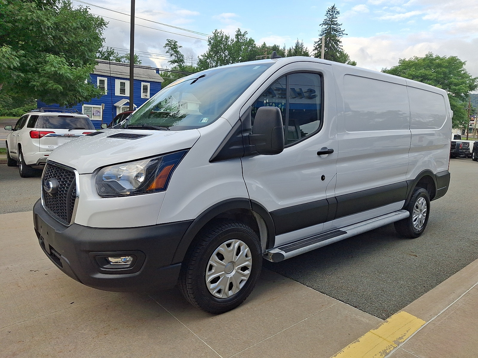 Used 2025 Ford Transit Cargo Van T-250 130 Low Rf 9070 Gvwr RWD Van