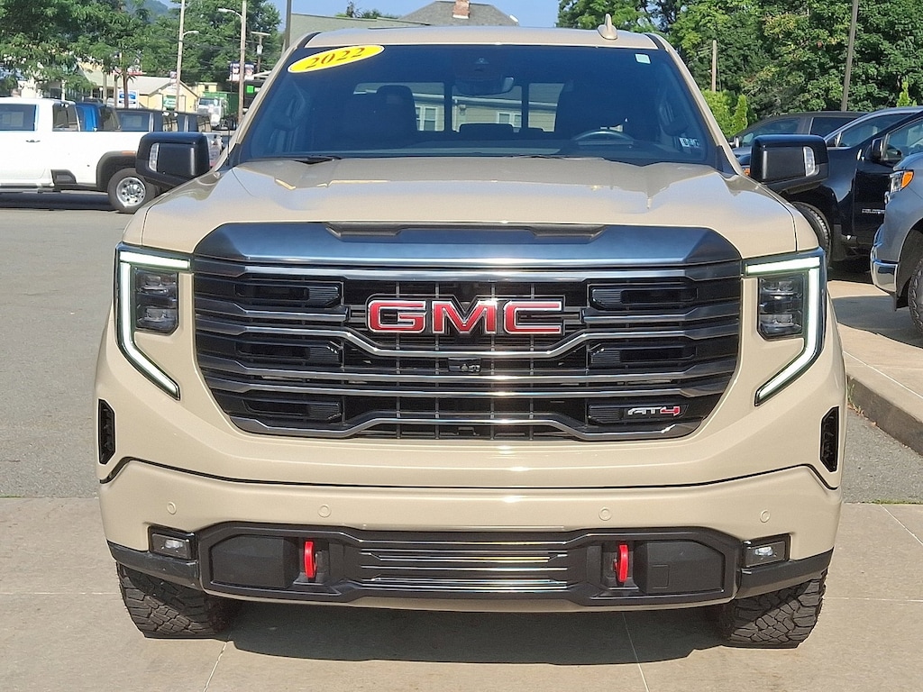 Used 2022 GMC Sierra 1500 AT4 Crew Cab Pickup
