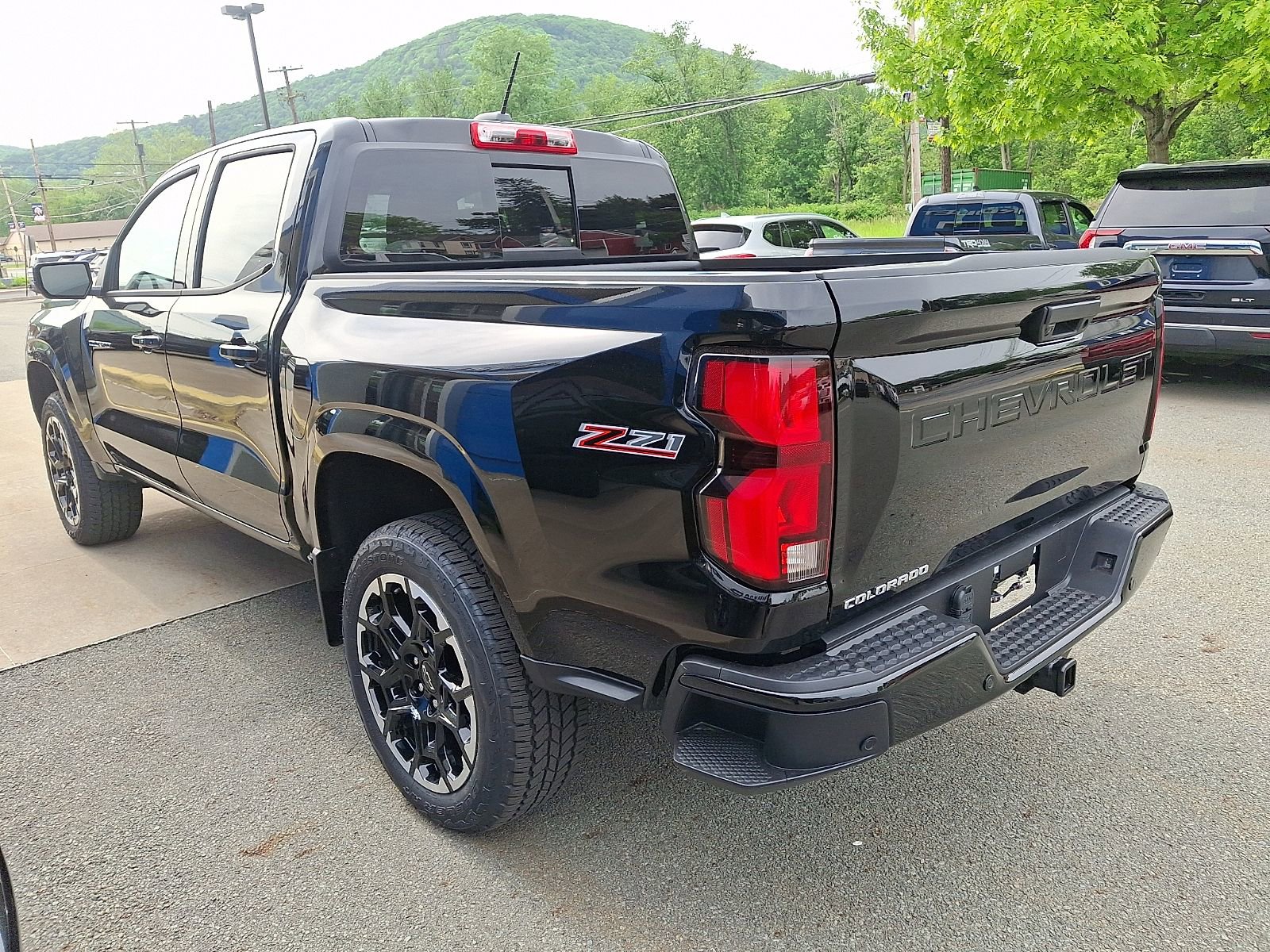 2026 Chevrolet Colorado Z71 - Photo 4