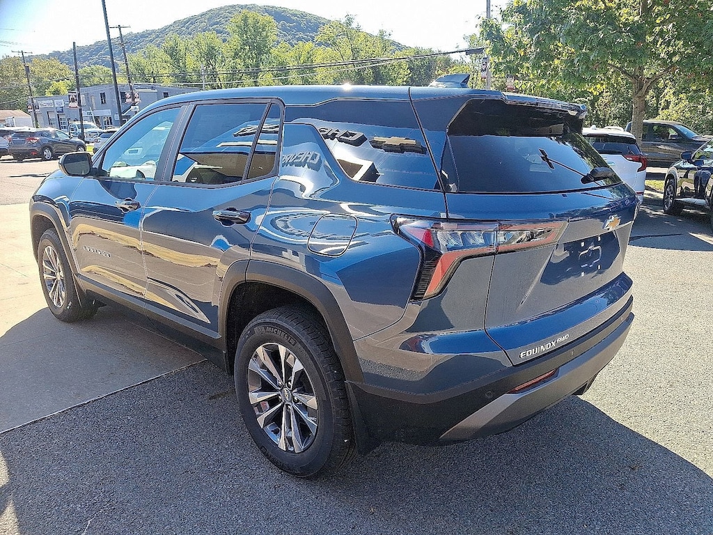New 2026 Chevrolet Equinox LT SUV