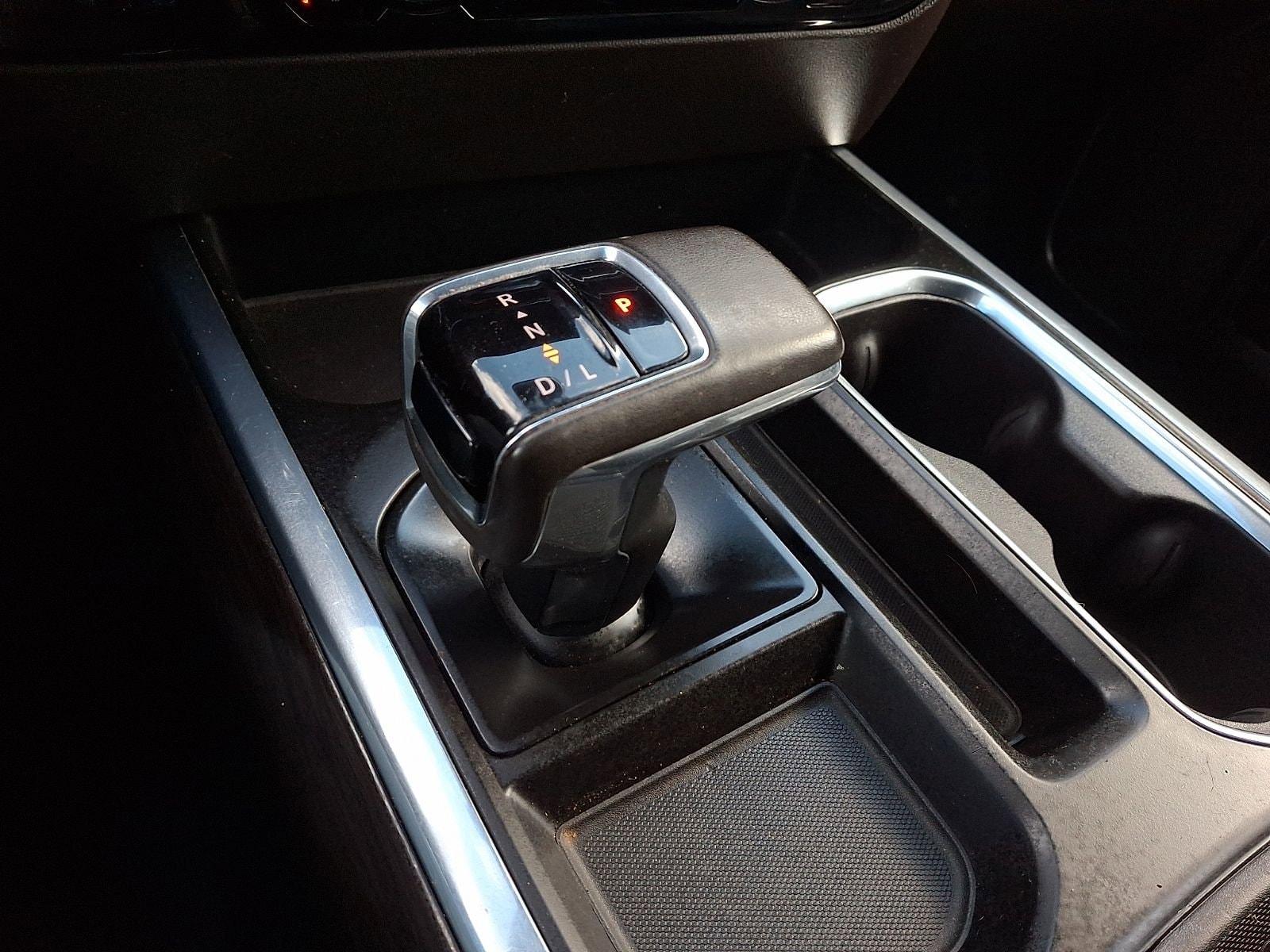 2023 GMC Sierra 1500 SLT - Photo 15