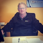 Staff member Dr. Robert Mancuso PhD (Car Sales) from ID_784dda