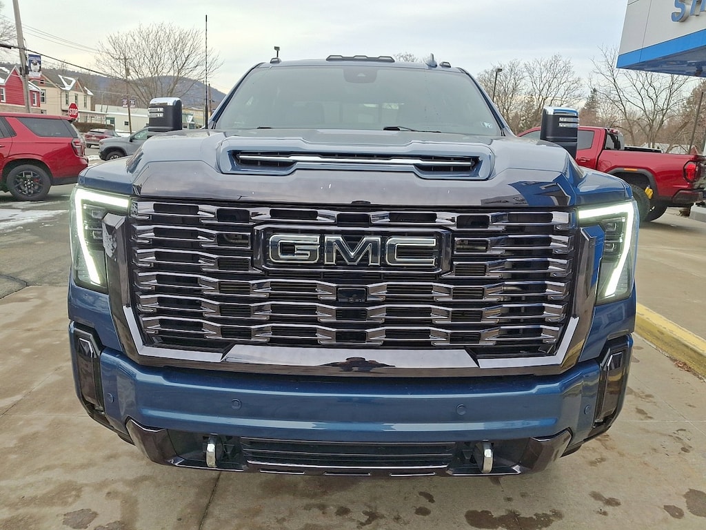 Used 2024 GMC Sierra 3500HD Denali Ultimate Crew Cab Pickup
