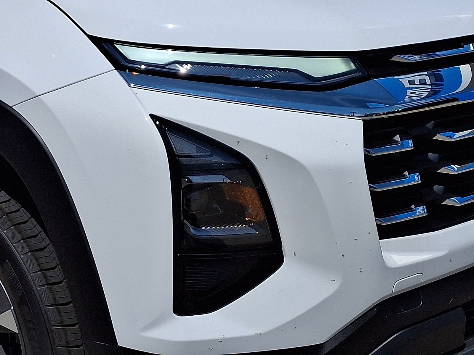 2027 Chevrolet Equinox LT - Photo 9