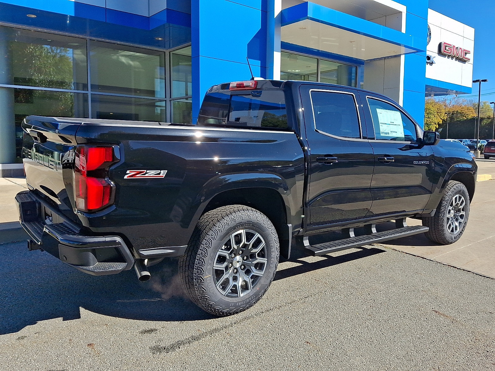 2026 Chevrolet Colorado Z71 - Photo 6