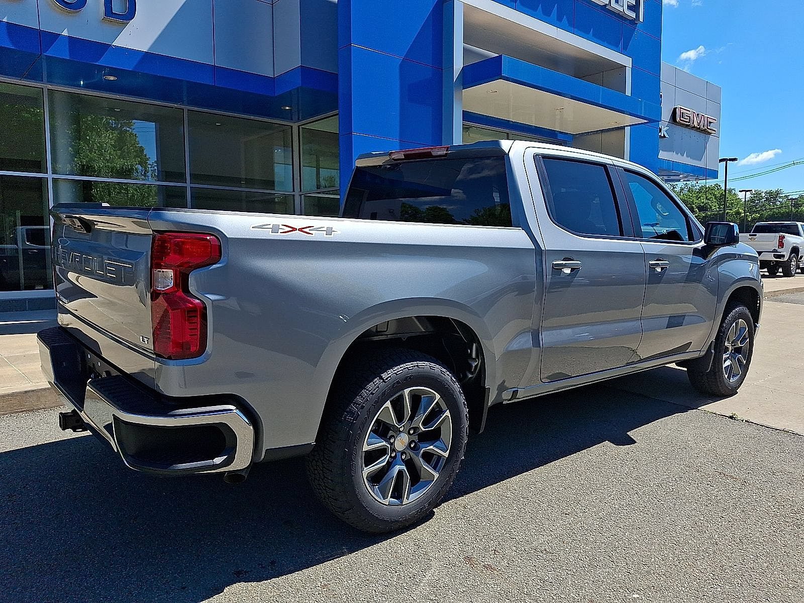 2026 Chevrolet Silverado 1500 LT - Photo 6