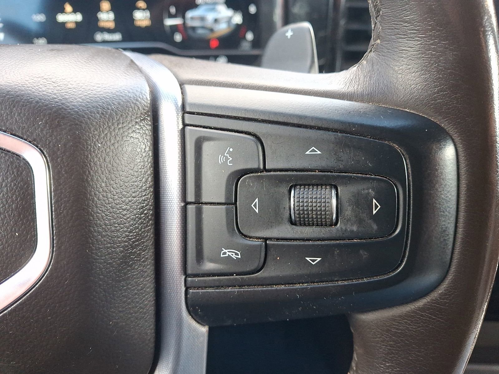 2023 GMC Sierra 1500 SLT - Photo 23
