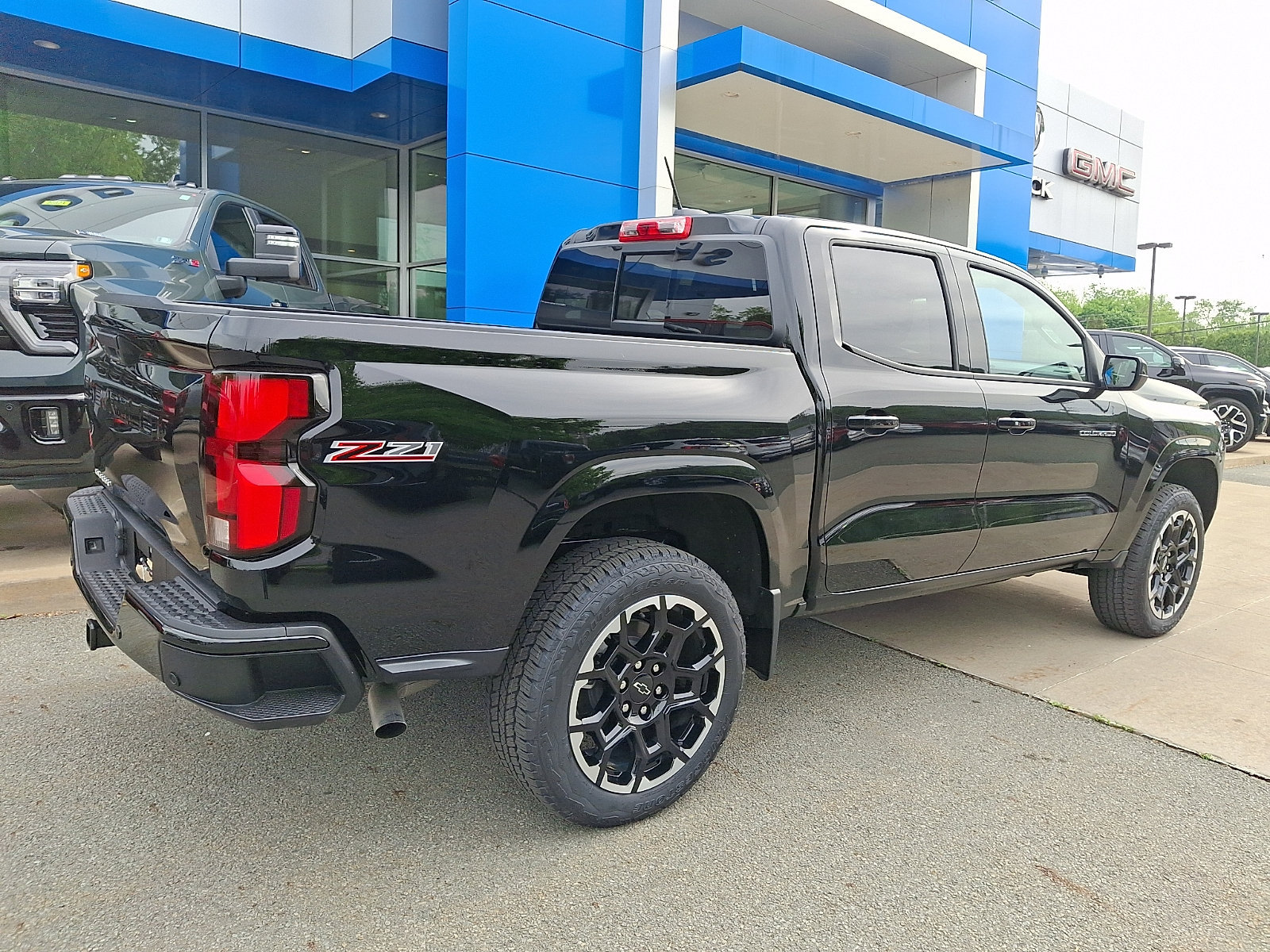 2026 Chevrolet Colorado Z71 - Photo 6