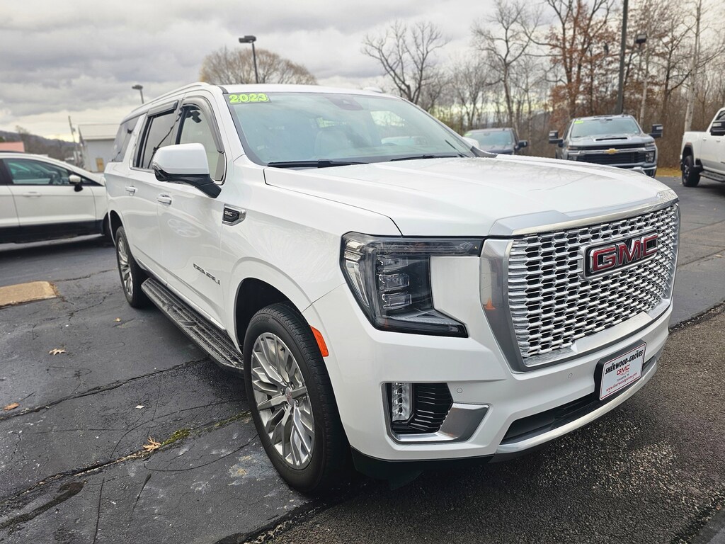 Used 2023 GMC Yukon XL Denali SUV