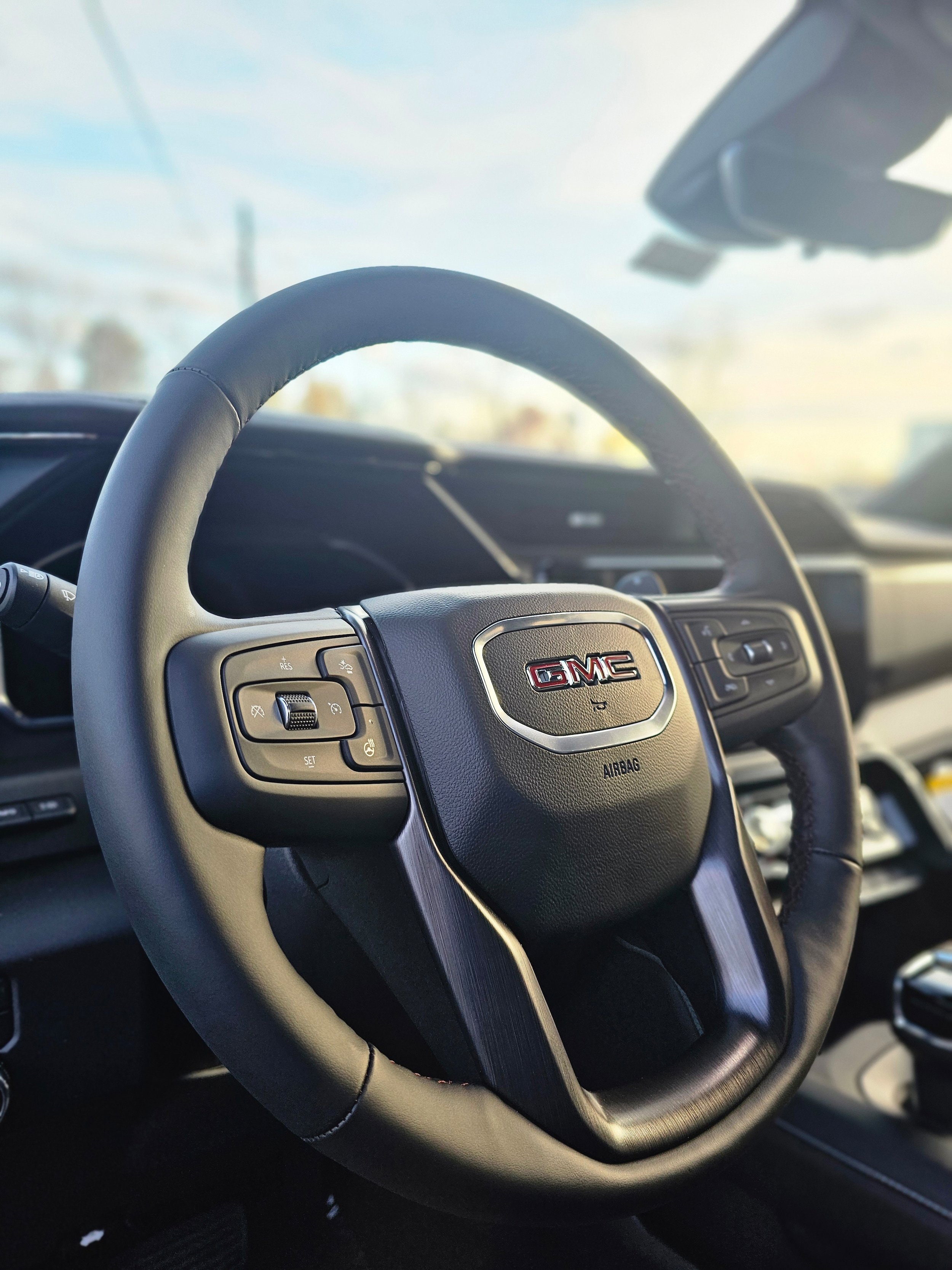 2026 GMC Sierra 1500 AT4X - Photo 7
