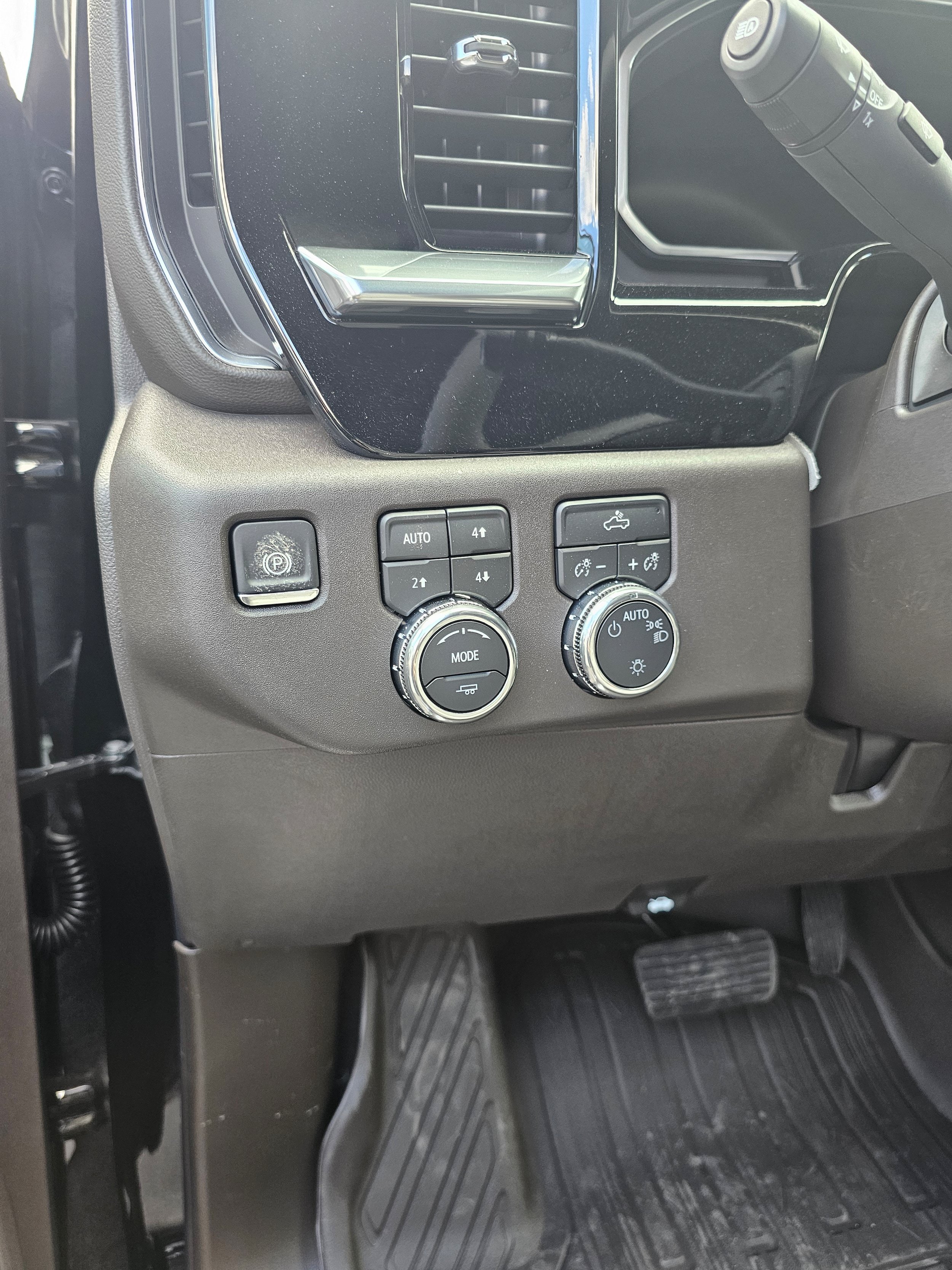 2026 GMC Sierra 1500 SLE - Photo 9