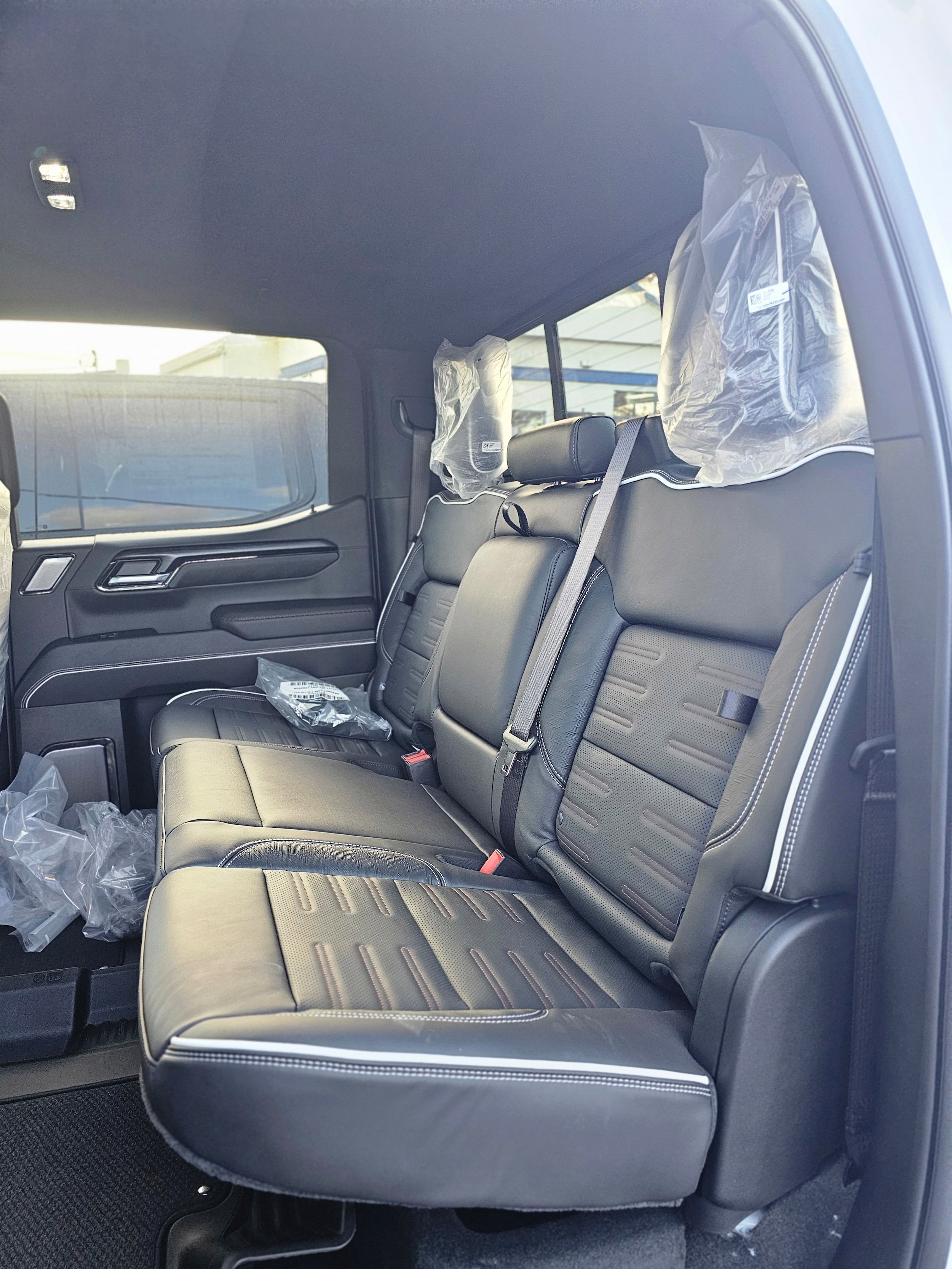 2026 GMC Sierra 1500 AT4X - Photo 15
