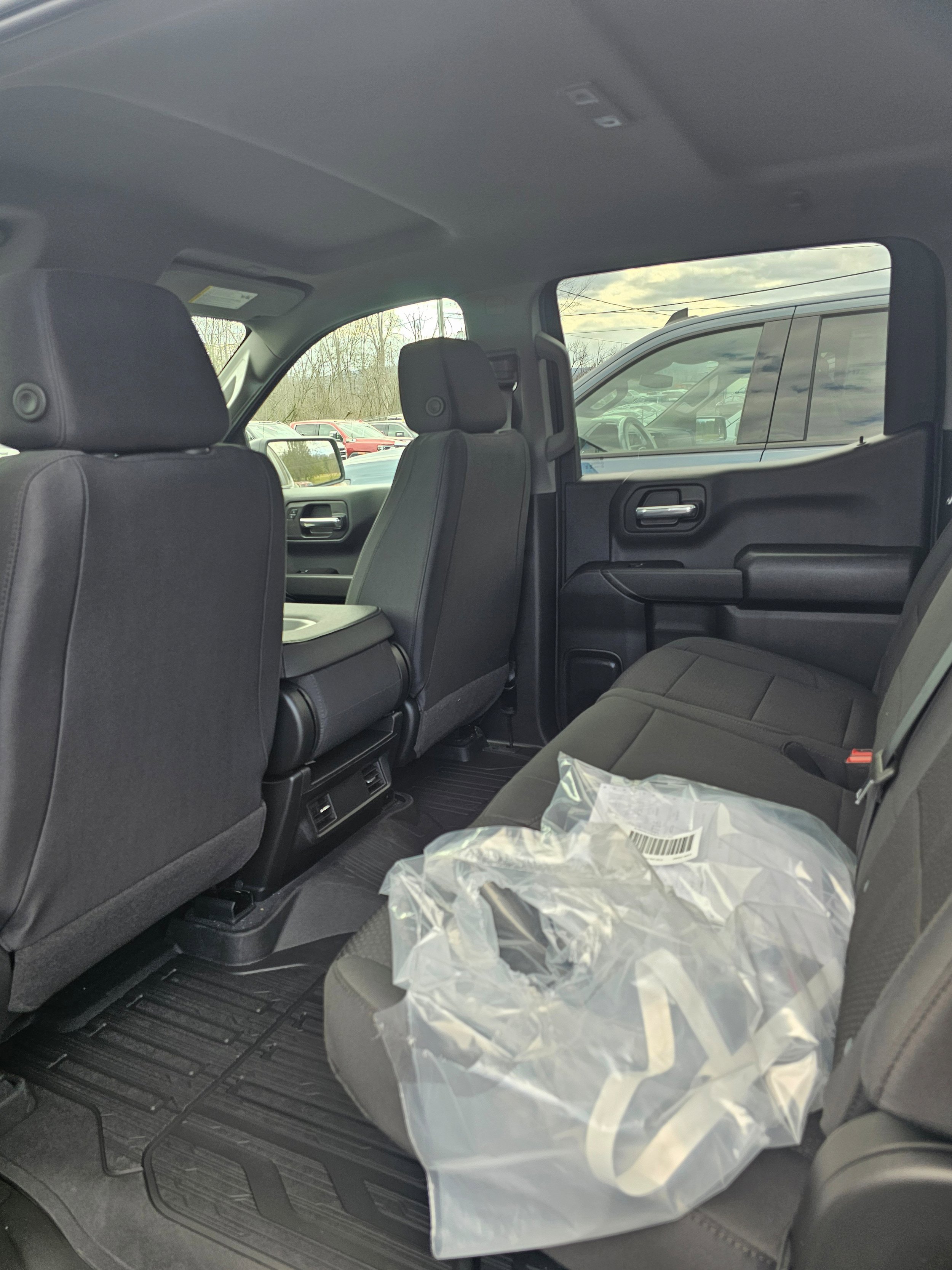 2026 GMC Sierra 1500 Pro - Photo 9